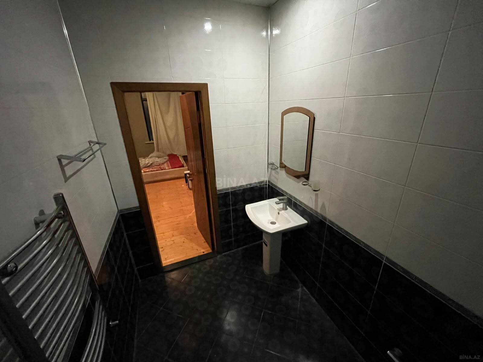 3 otaqlı Yeni tikili, İnşaatçılar m., Bakı