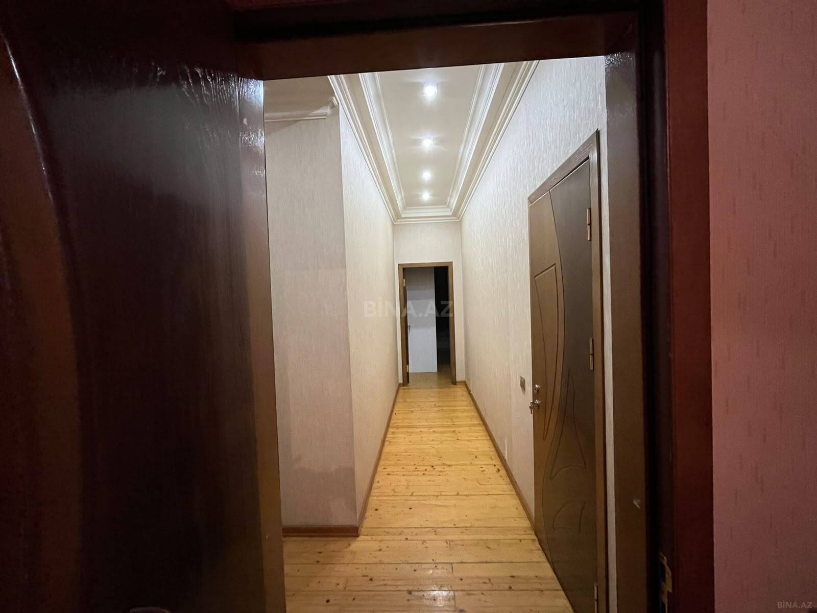 3 otaqlı Yeni tikili, İnşaatçılar m., Bakı