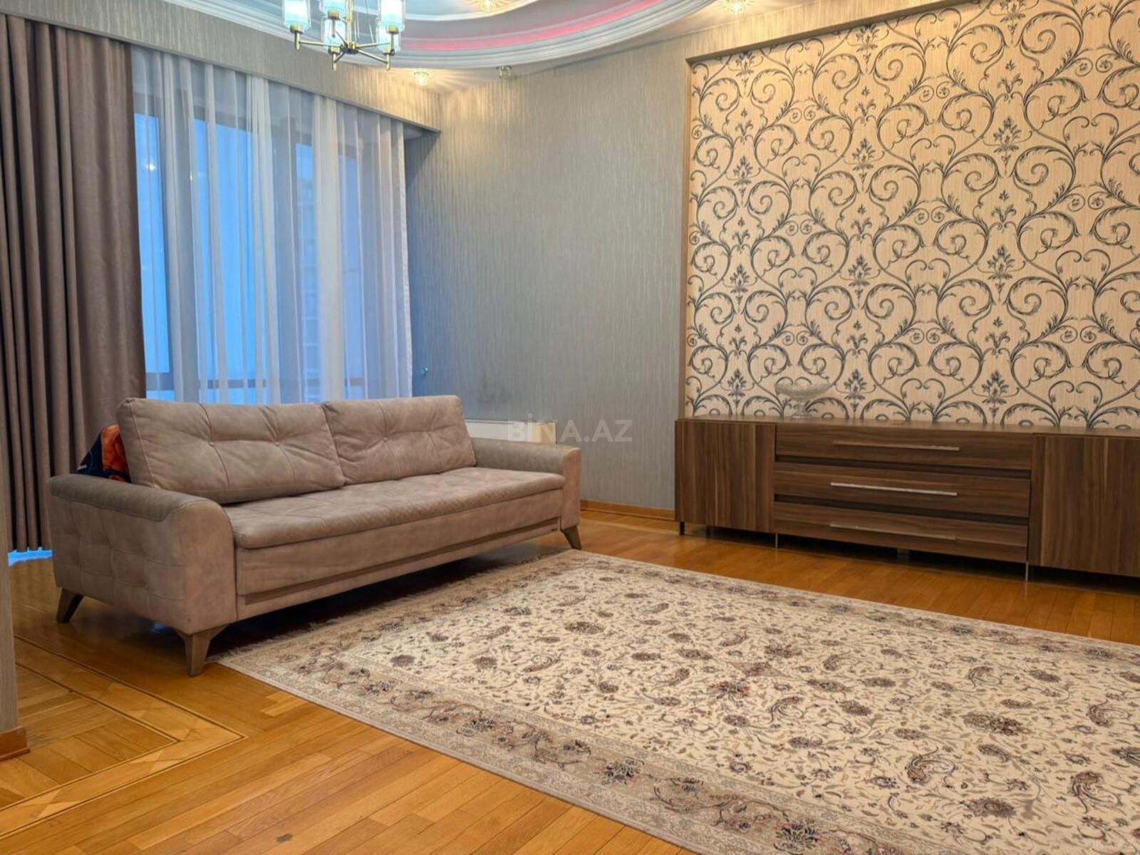 4 otaqlı Yeni tikili, 28 May m., Bakı