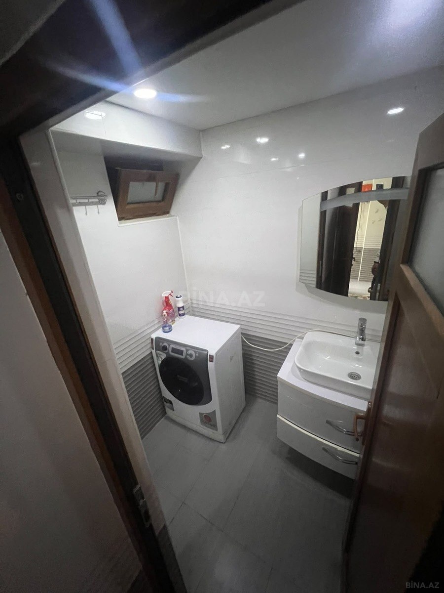 3 otaqlı Köhnə tikili, 20 Yanvar m., Bakı