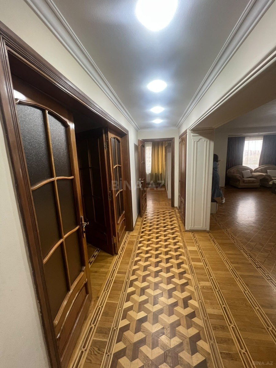 3 otaqlı Köhnə tikili, 20 Yanvar m., Bakı
