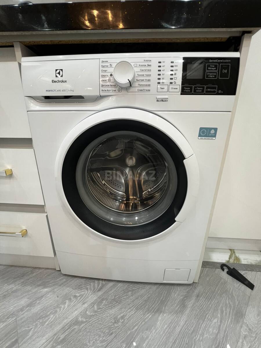 2 otaqlı Yeni tikili, Memar Əcəmi m., Bakı