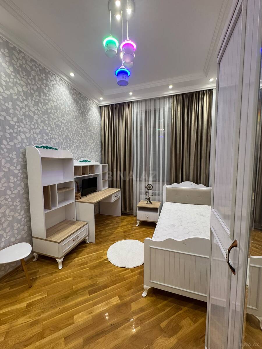 3 otaqlı Yeni tikili, 8 Noyabr m., Bakı