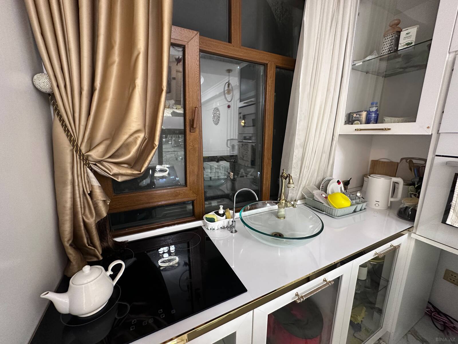 3 otaqlı Yeni tikili, Xırdalan