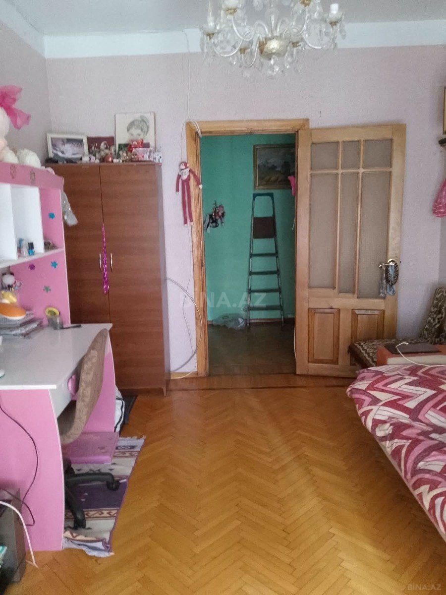 3 otaqlı Köhnə tikili, Xətai r., Bakı