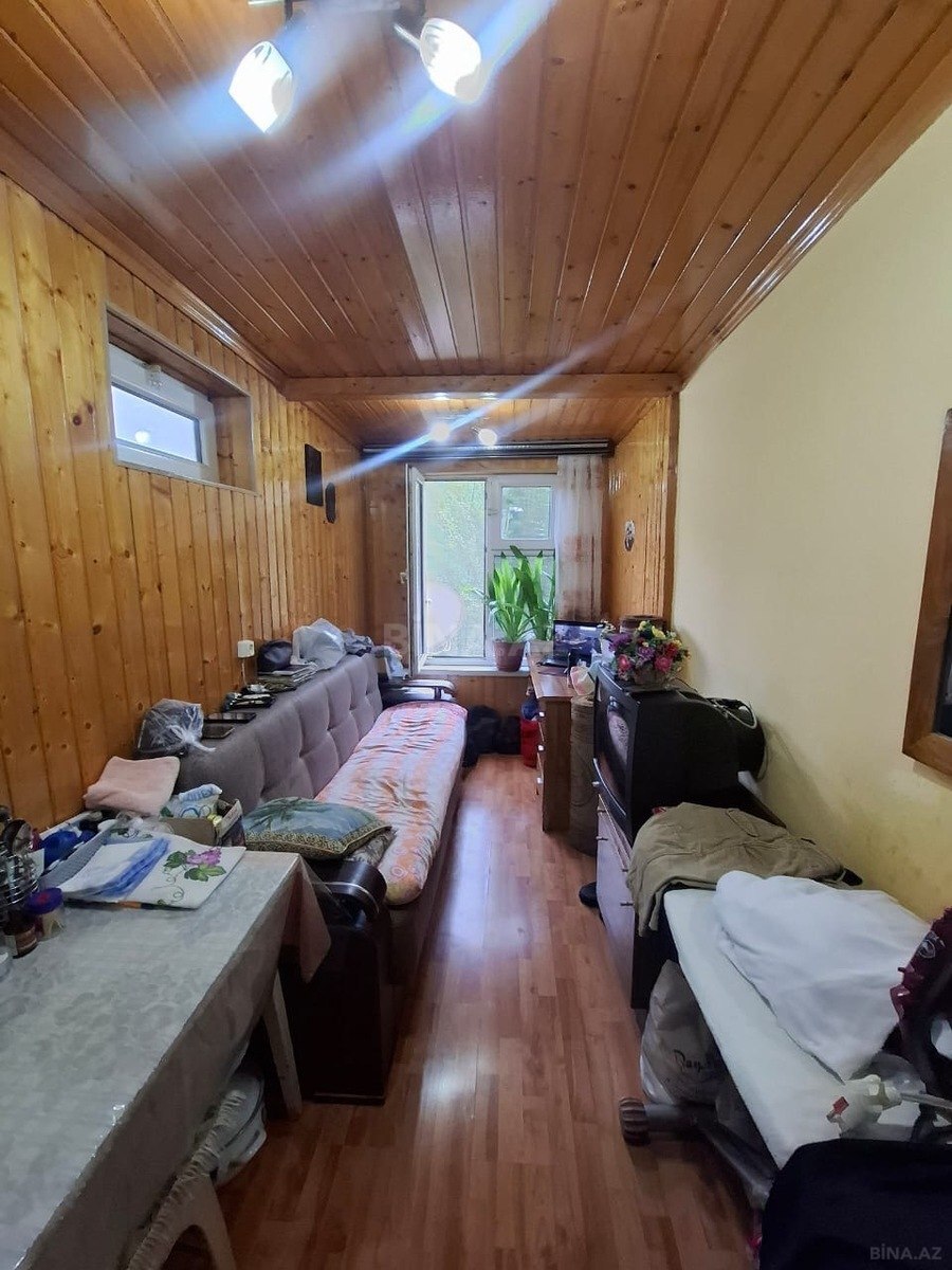 3 otaqlı Köhnə tikili, Abşeron r., Xırdalan