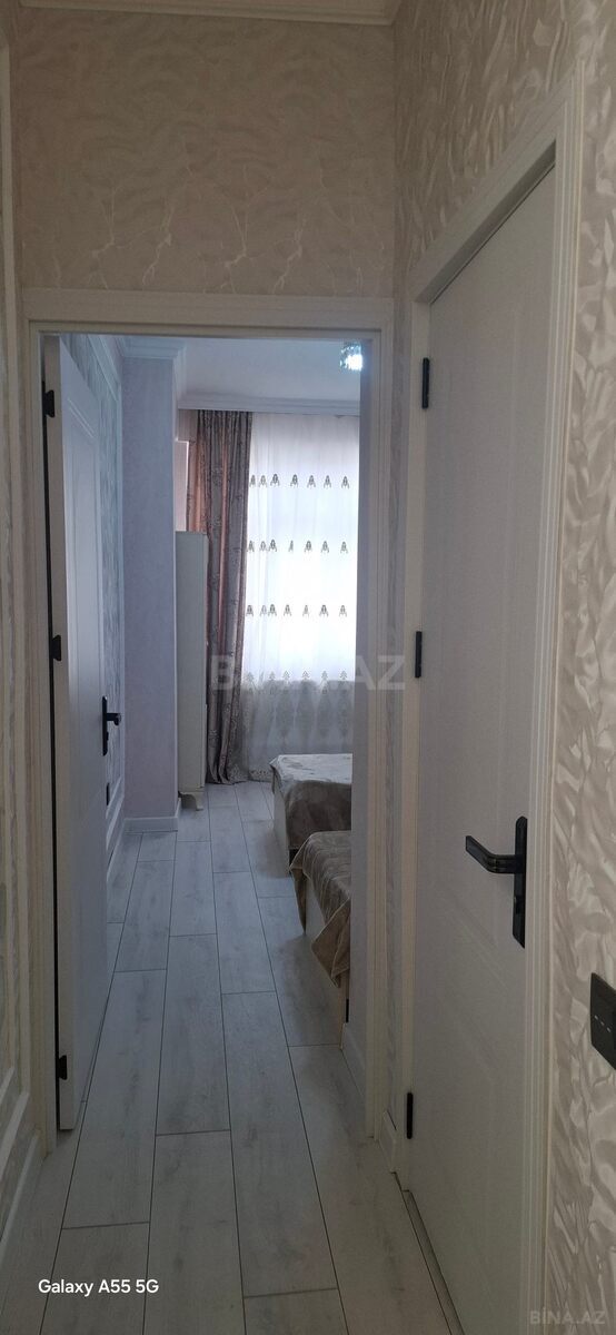 3 otaqlı Yeni tikili, Xırdalan