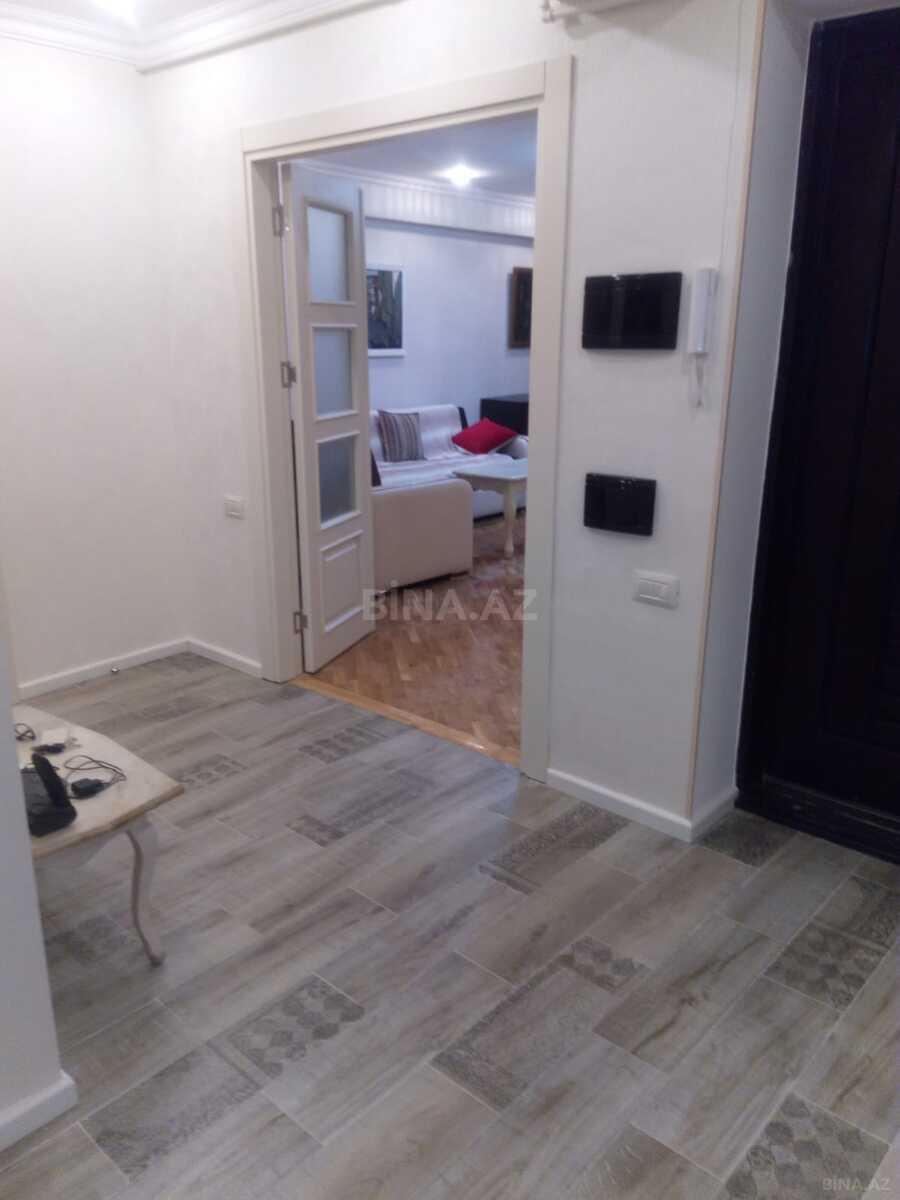3 otaqlı Köhnə tikili, Sahil m., Bakı