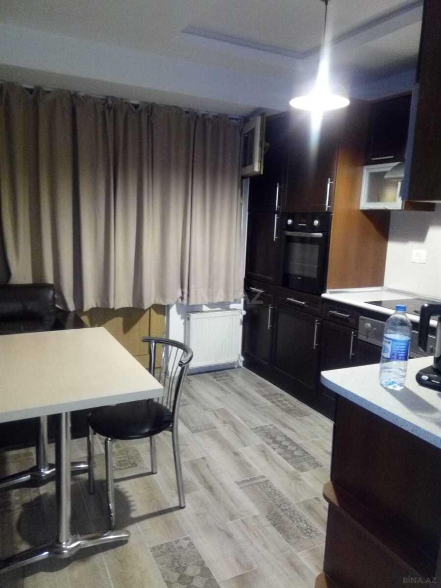 3 otaqlı Köhnə tikili, Sahil m., Bakı