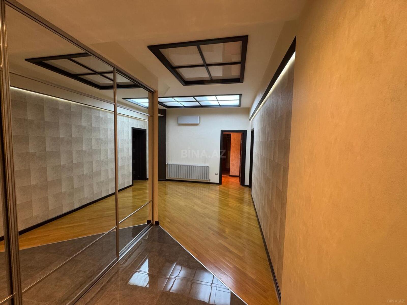 3 otaqlı Yeni tikili, Şah İsmayıl Xətai m., Bakı