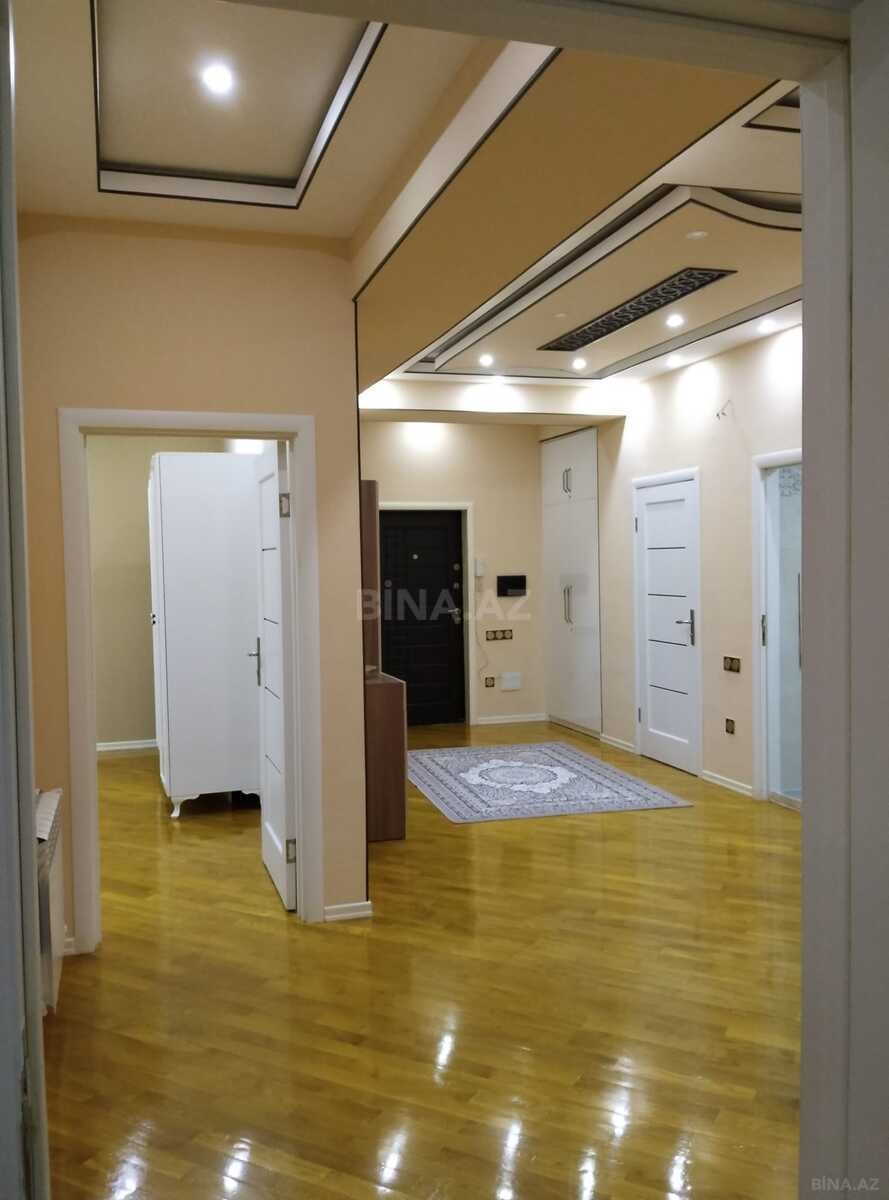 3 otaqlı Yeni tikili, Şah İsmayıl Xətai m., Bakı