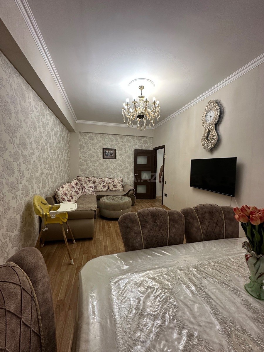 3 otaqlı Yeni tikili, Xırdalan