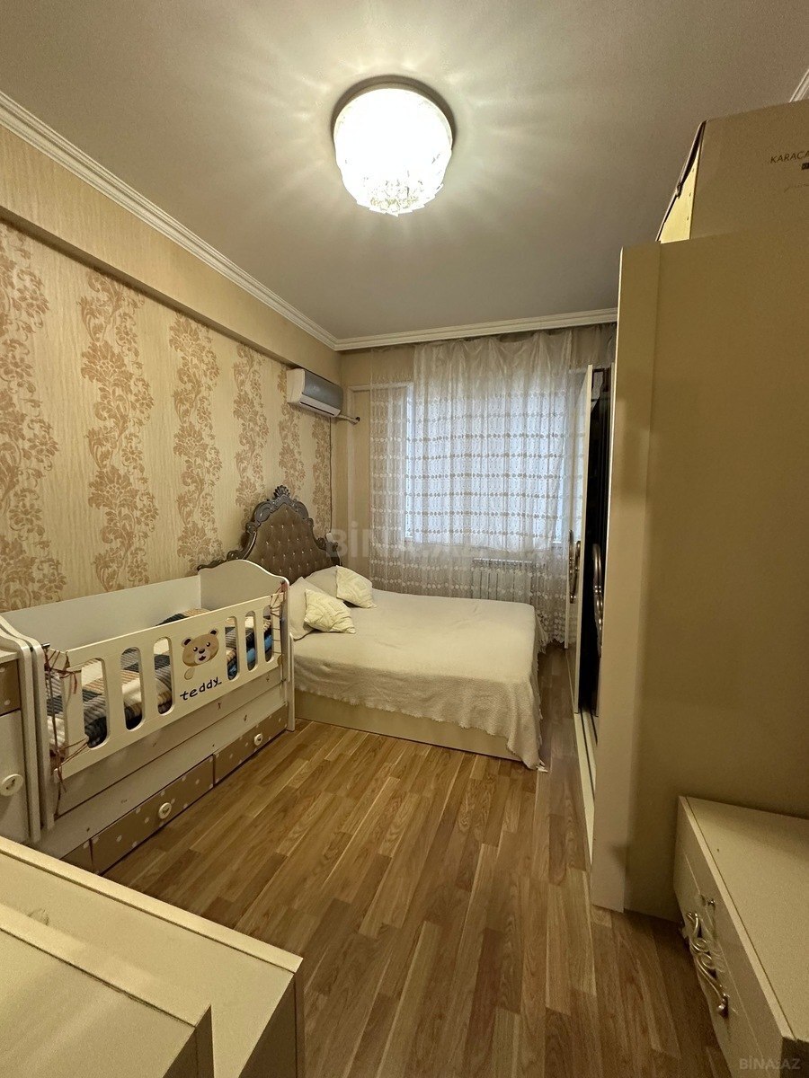 3 otaqlı Yeni tikili, Xırdalan