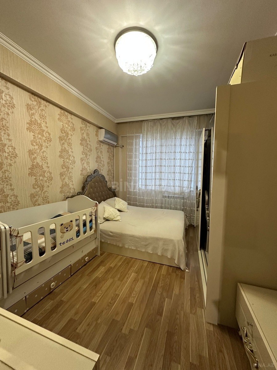 3 otaqlı Yeni tikili, Xırdalan