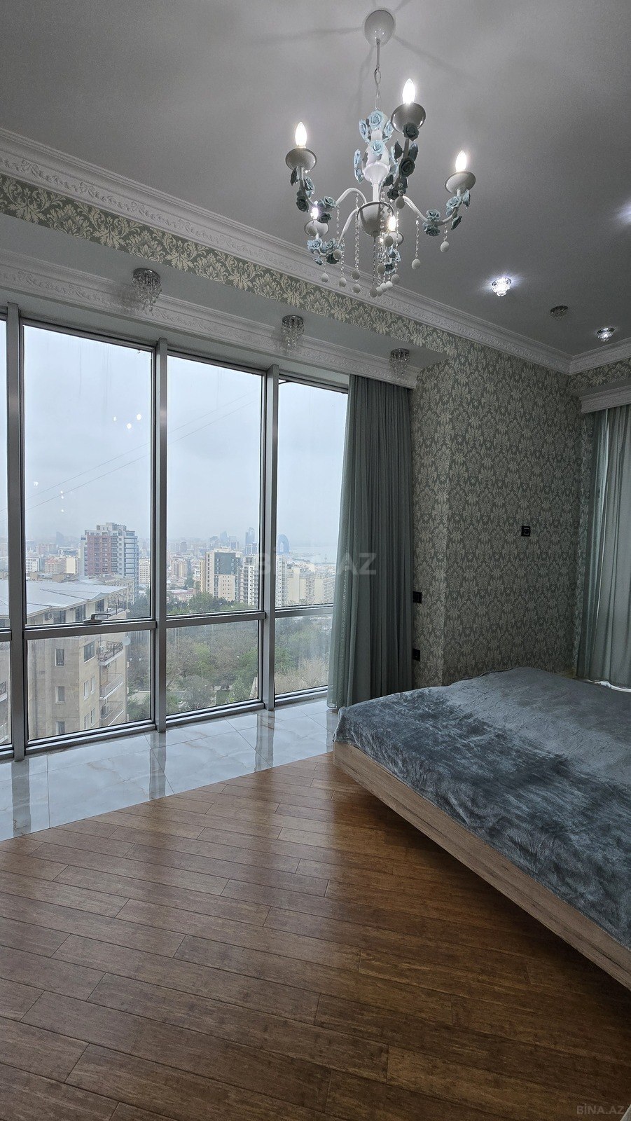 9 otaqlı Yeni tikili, Elmlər Akademiyası m., Bakı