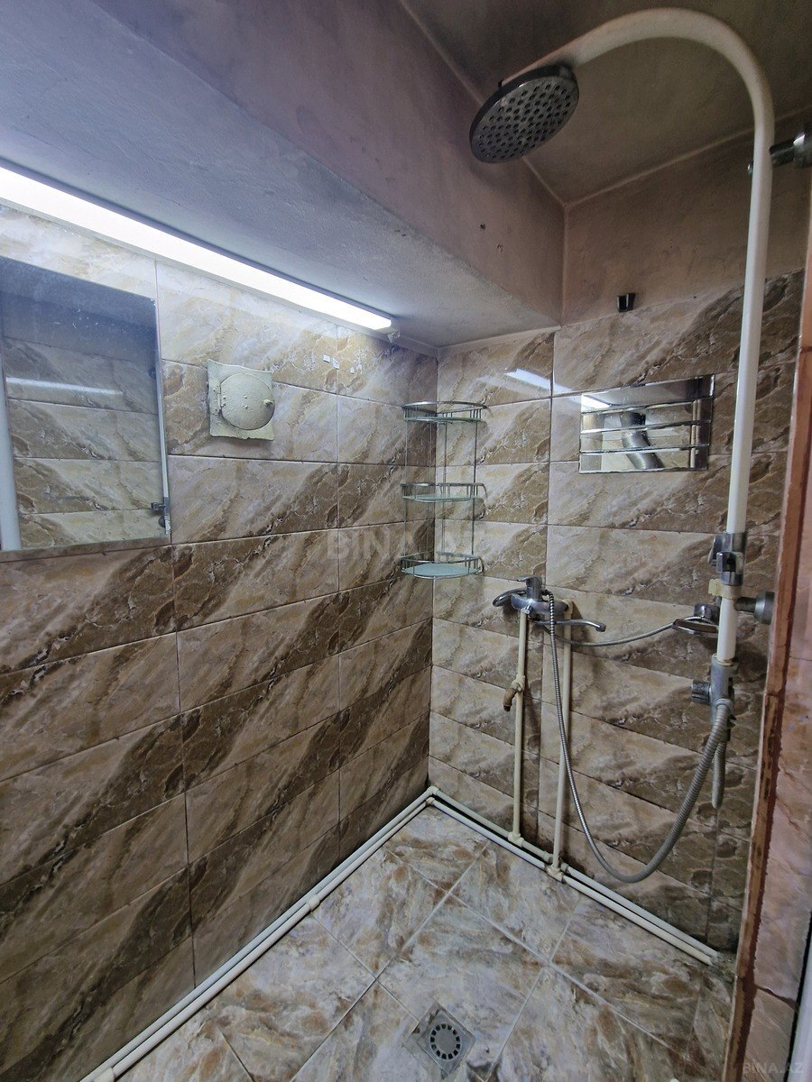 2 otaqlı Köhnə tikili, Nizami m., Bakı