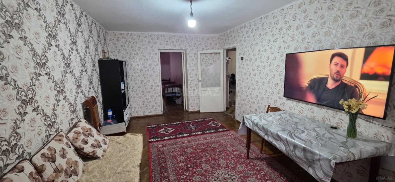 3 otaqlı Köhnə tikili, Qara Qarayev m., Bakı