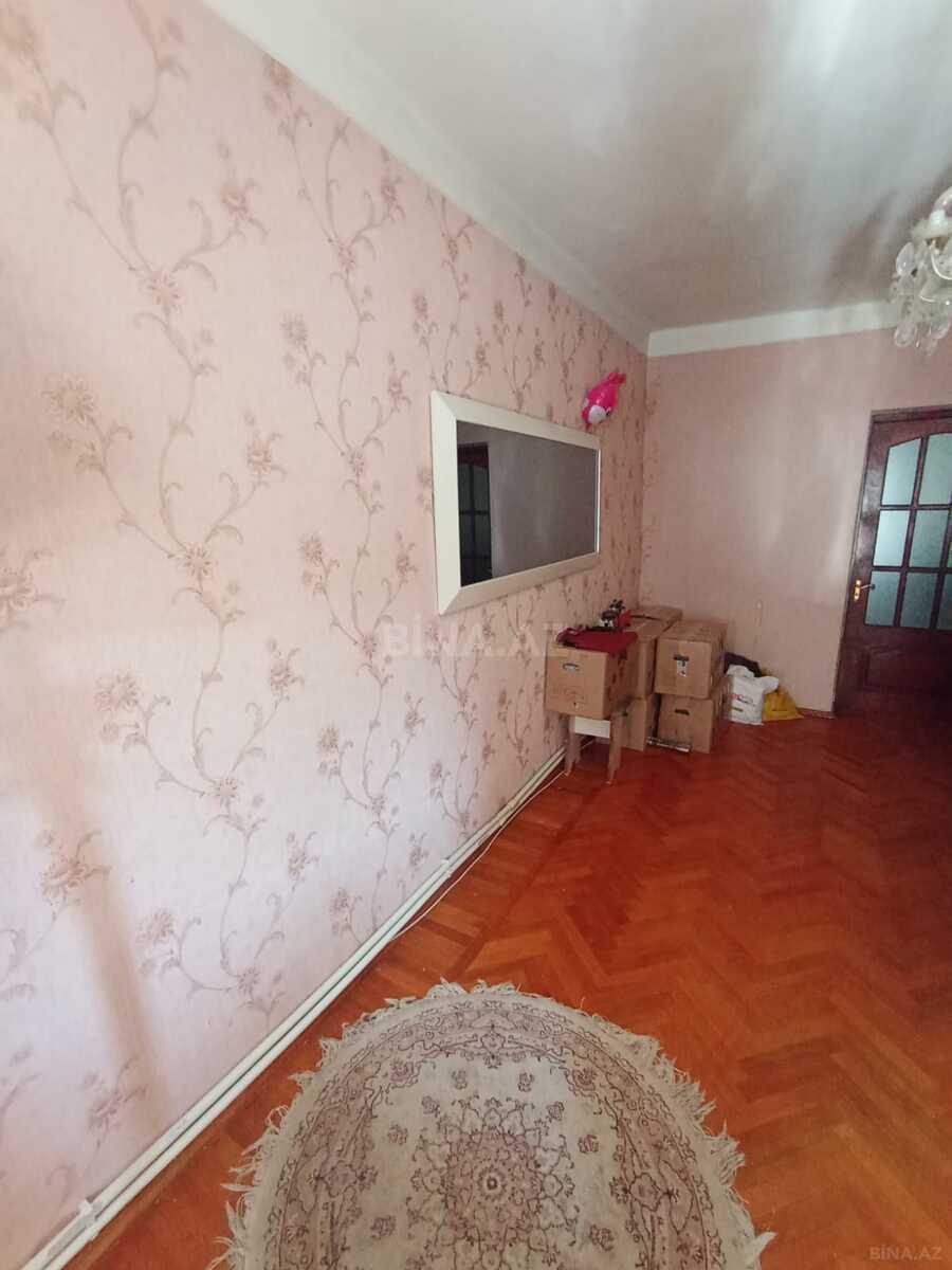 2 otaqlı Köhnə tikili, İnşaatçılar m., Bakı