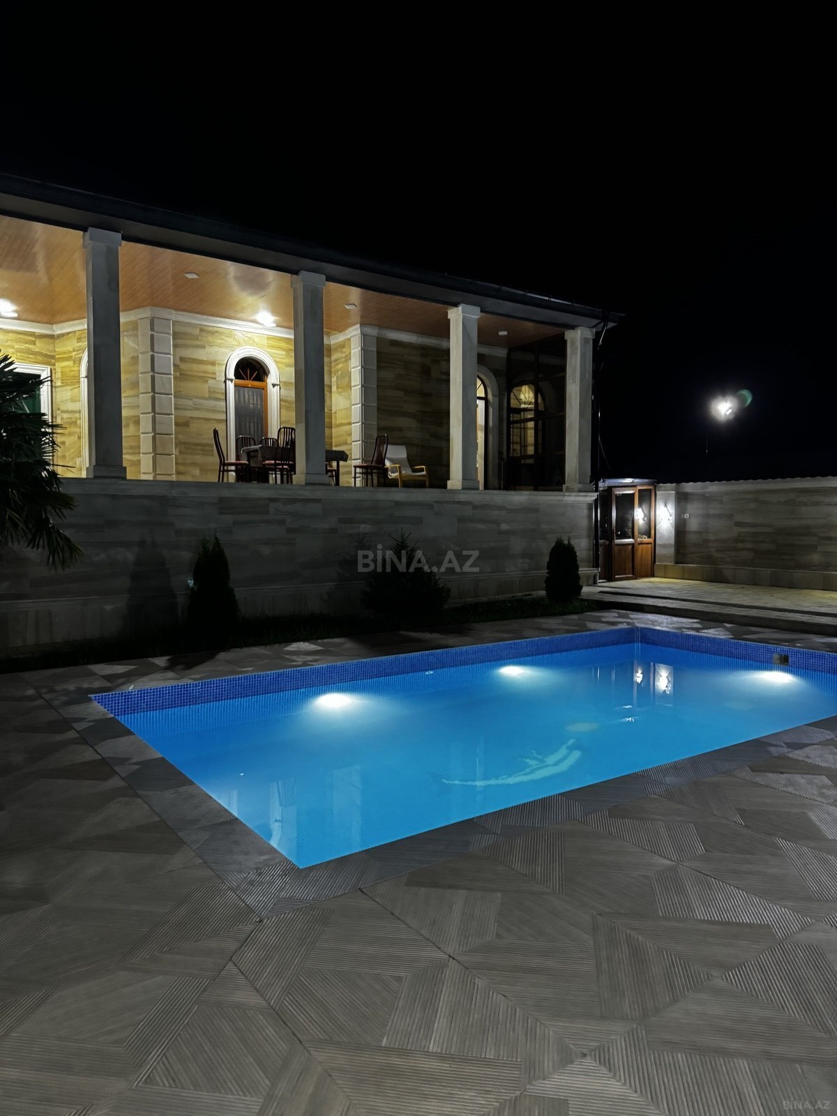 5 otaqlı Həyət evi/Bağ evi, Qax