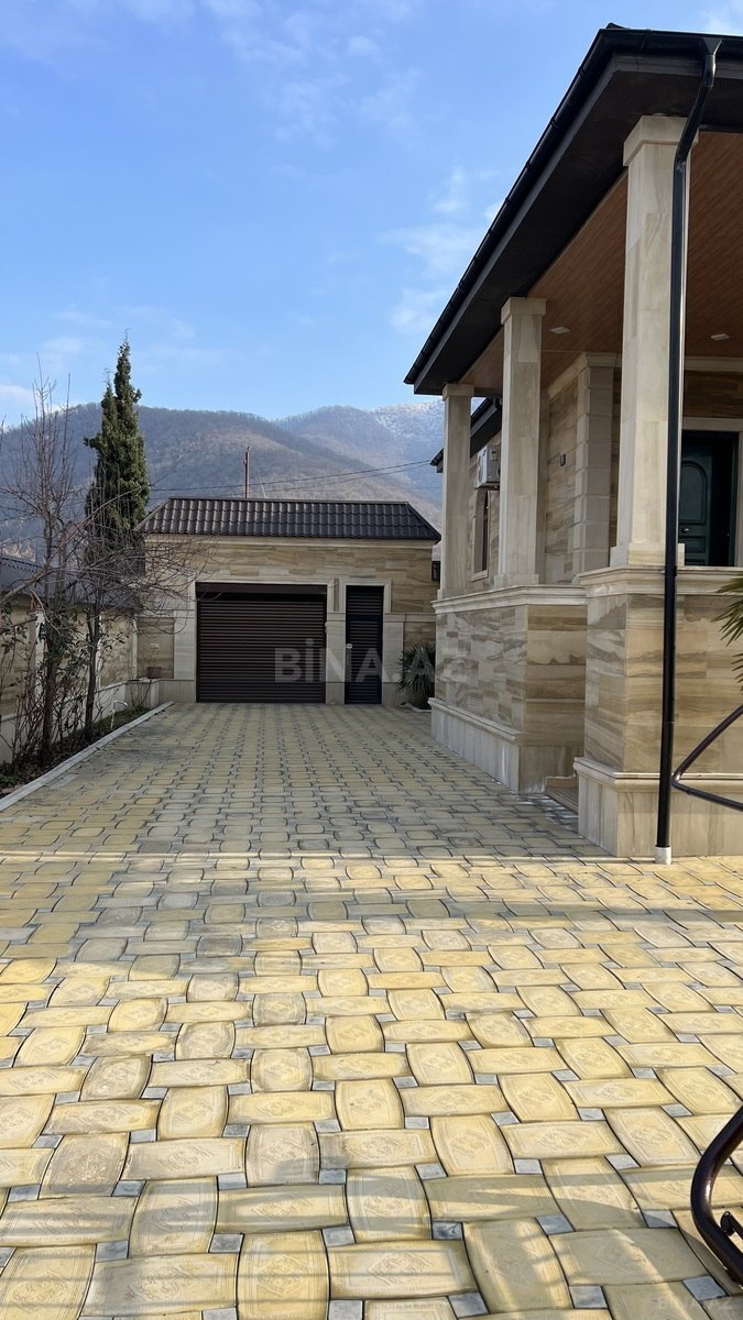 5 otaqlı Həyət evi/Bağ evi, Qax