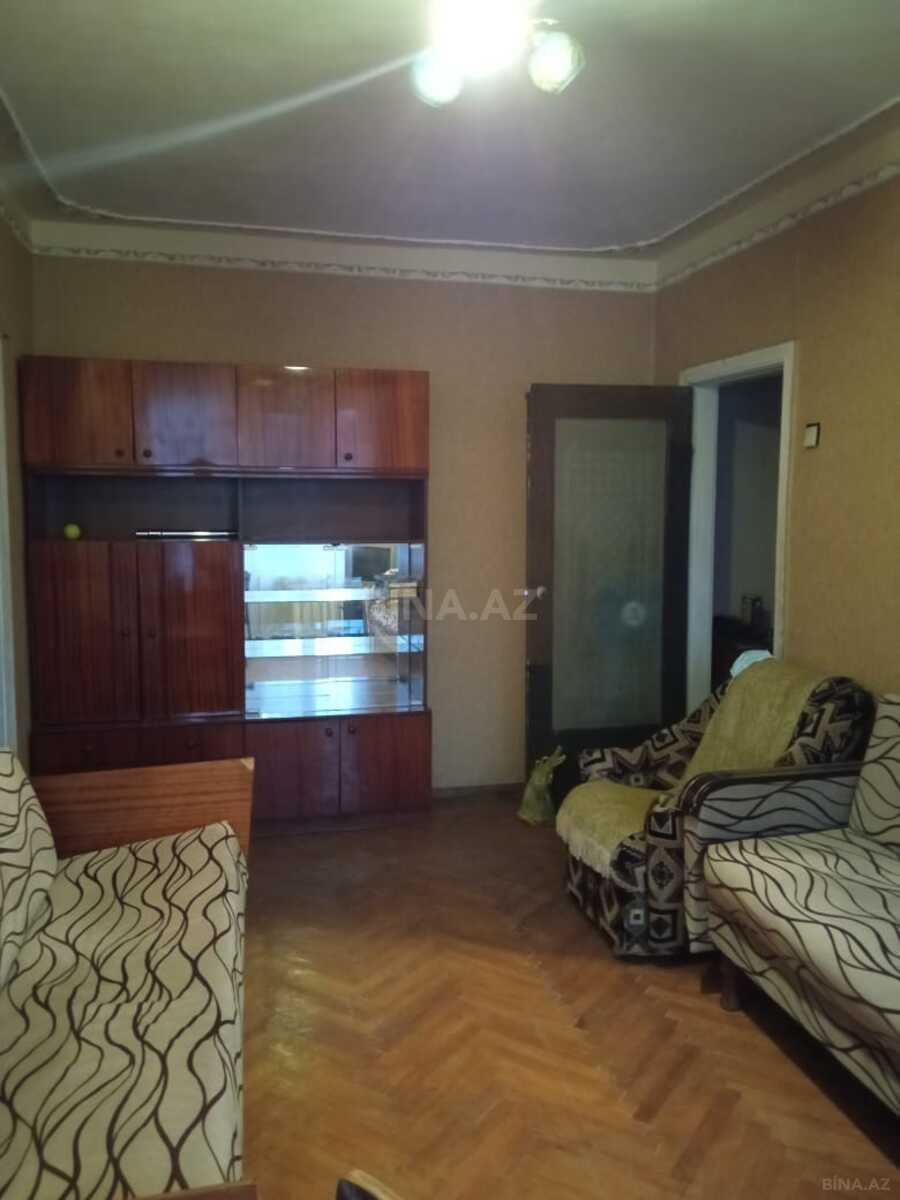 2 otaqlı Köhnə tikili, Bakıxanov q., Bakı