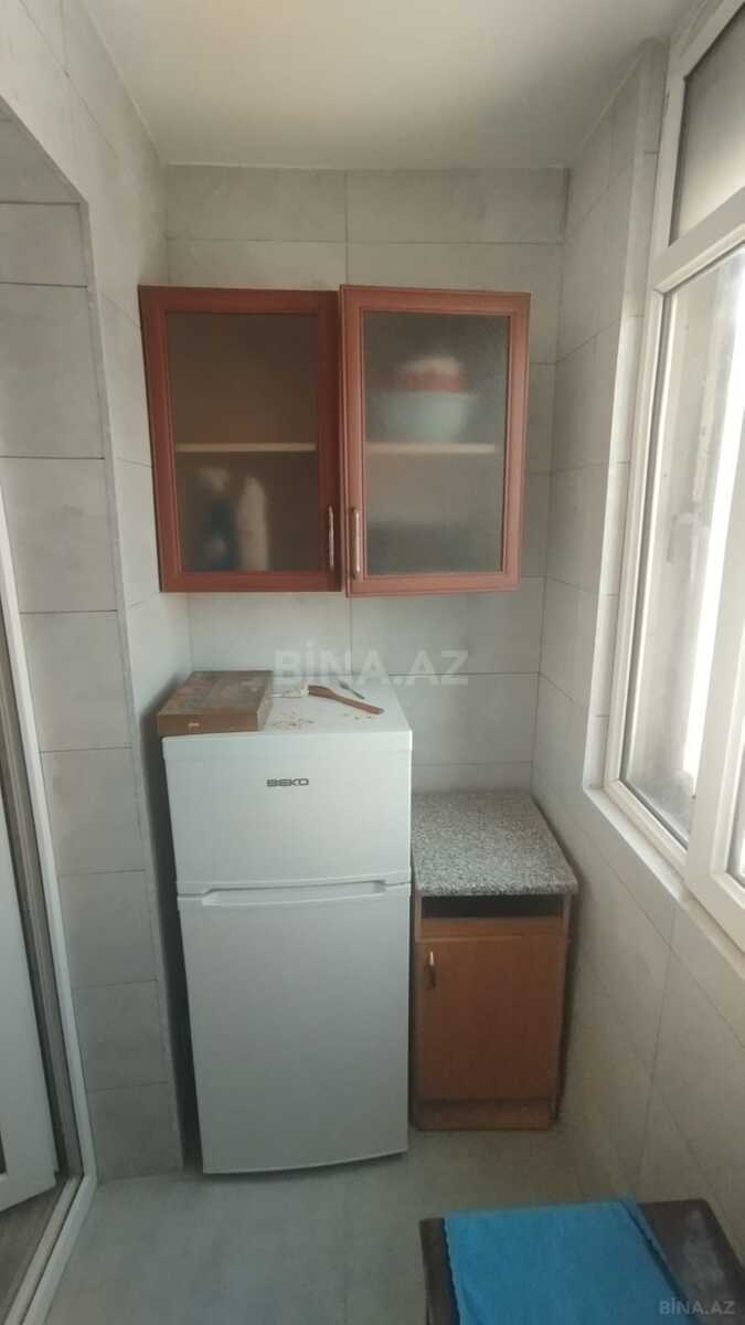 1 otaqlı Köhnə tikili, Elmlər Akademiyası m., Bakı