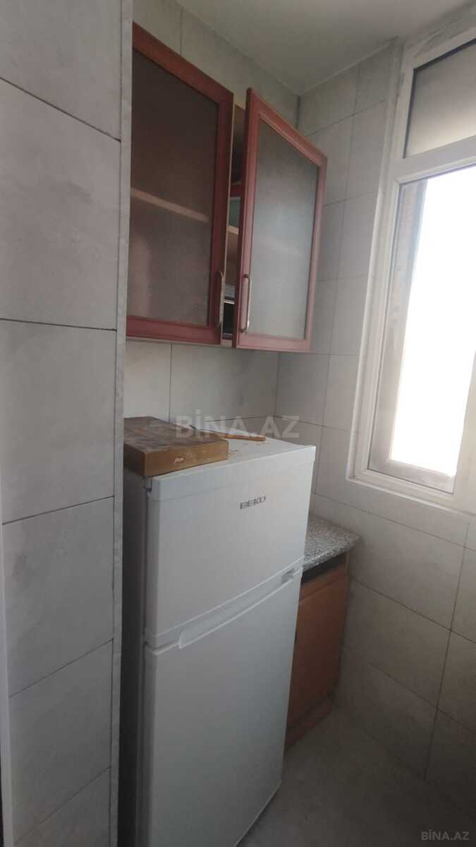 1 otaqlı Köhnə tikili, Elmlər Akademiyası m., Bakı