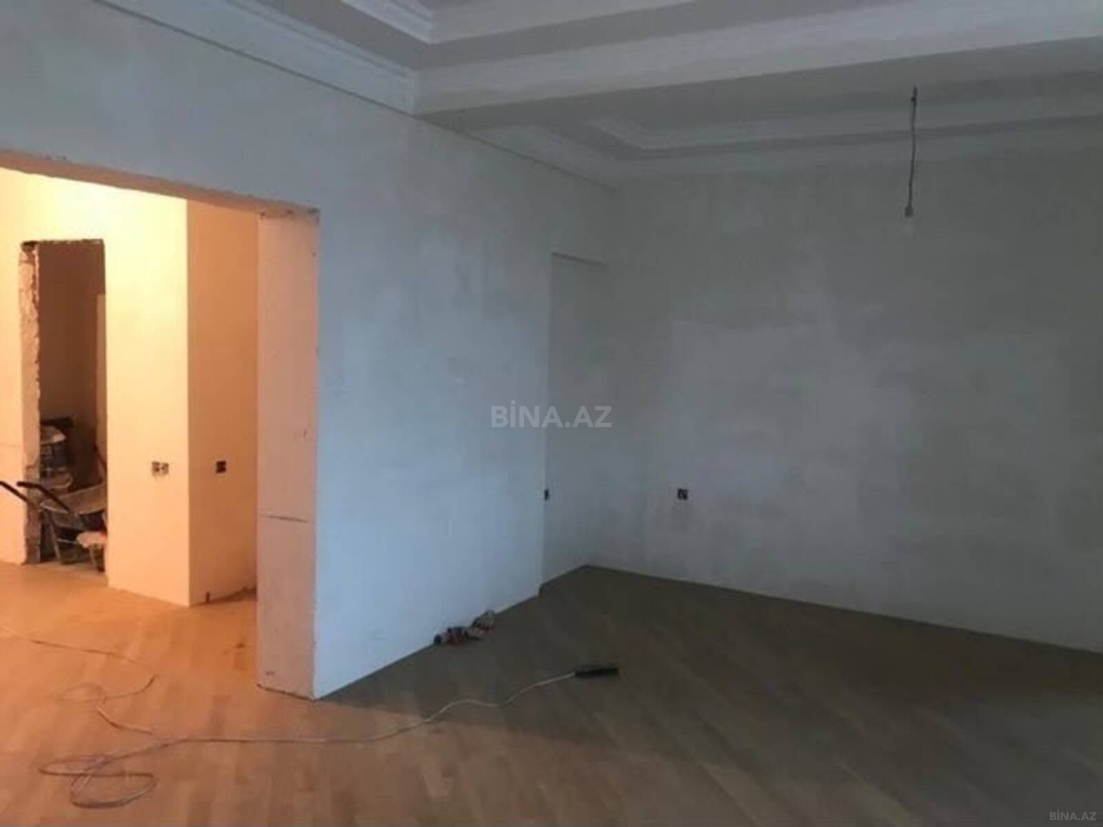 4 otaqlı Yeni tikili, Nizami m., Bakı