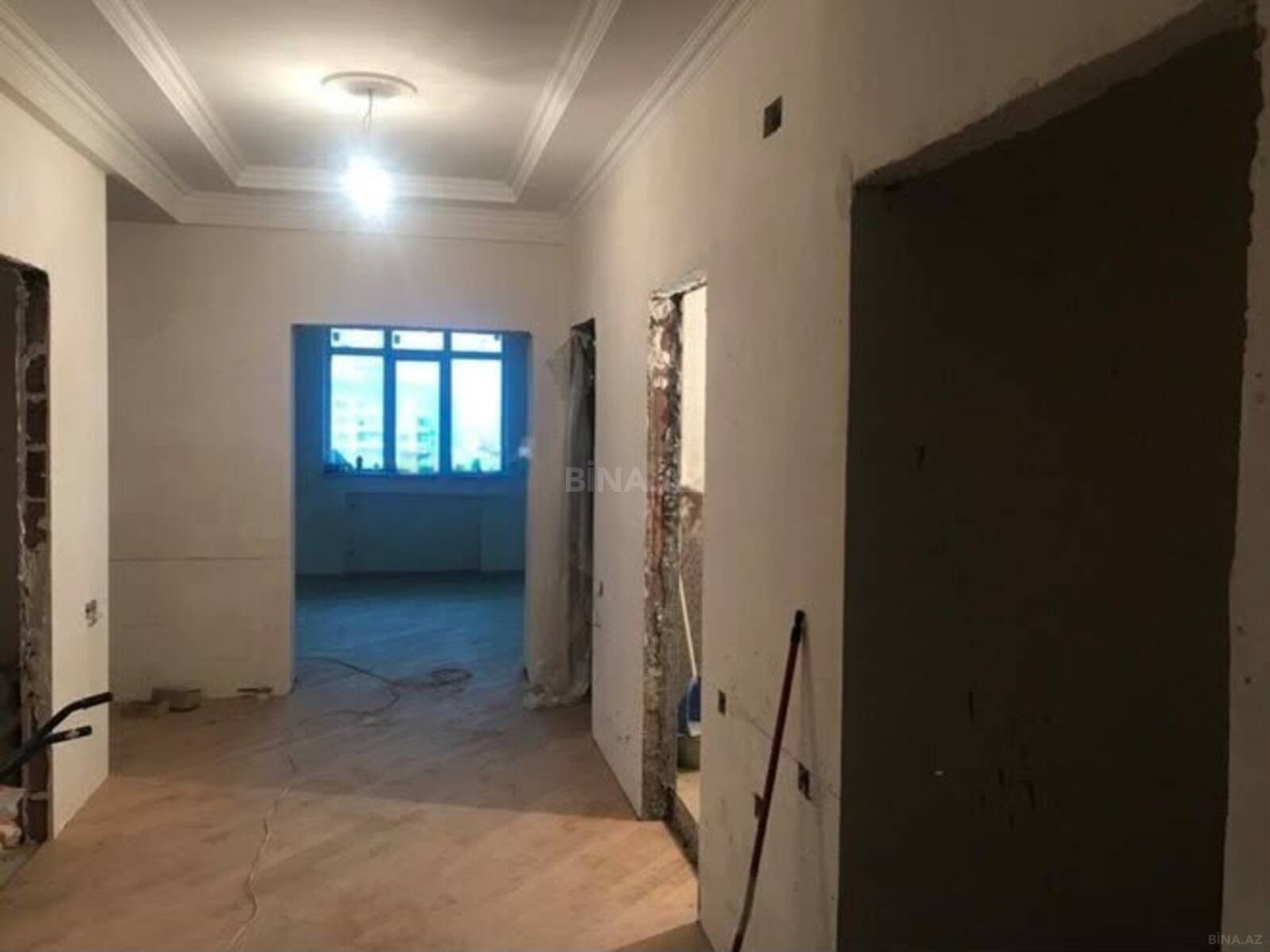 4 otaqlı Yeni tikili, Nizami m., Bakı