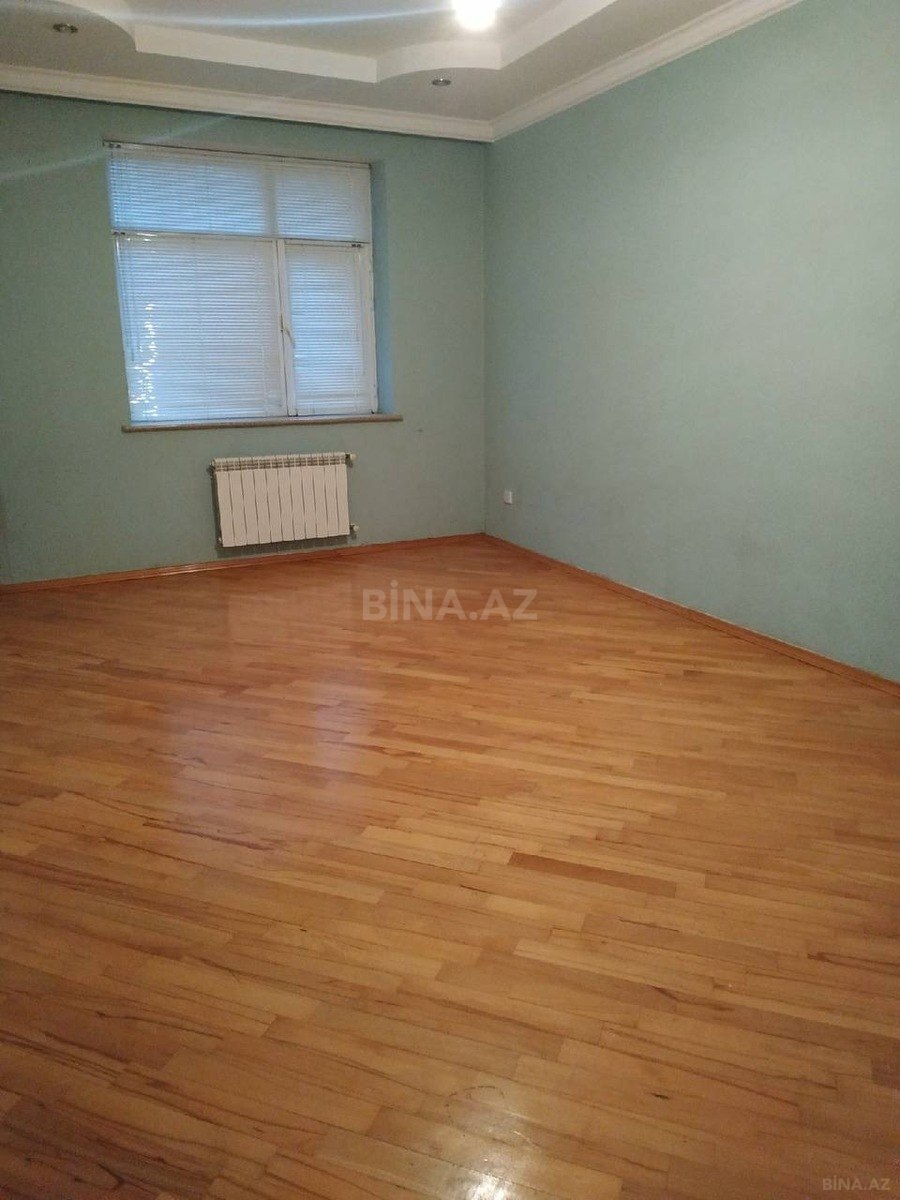 3 otaqlı Köhnə tikili, 8-ci kilometr q., Bakı