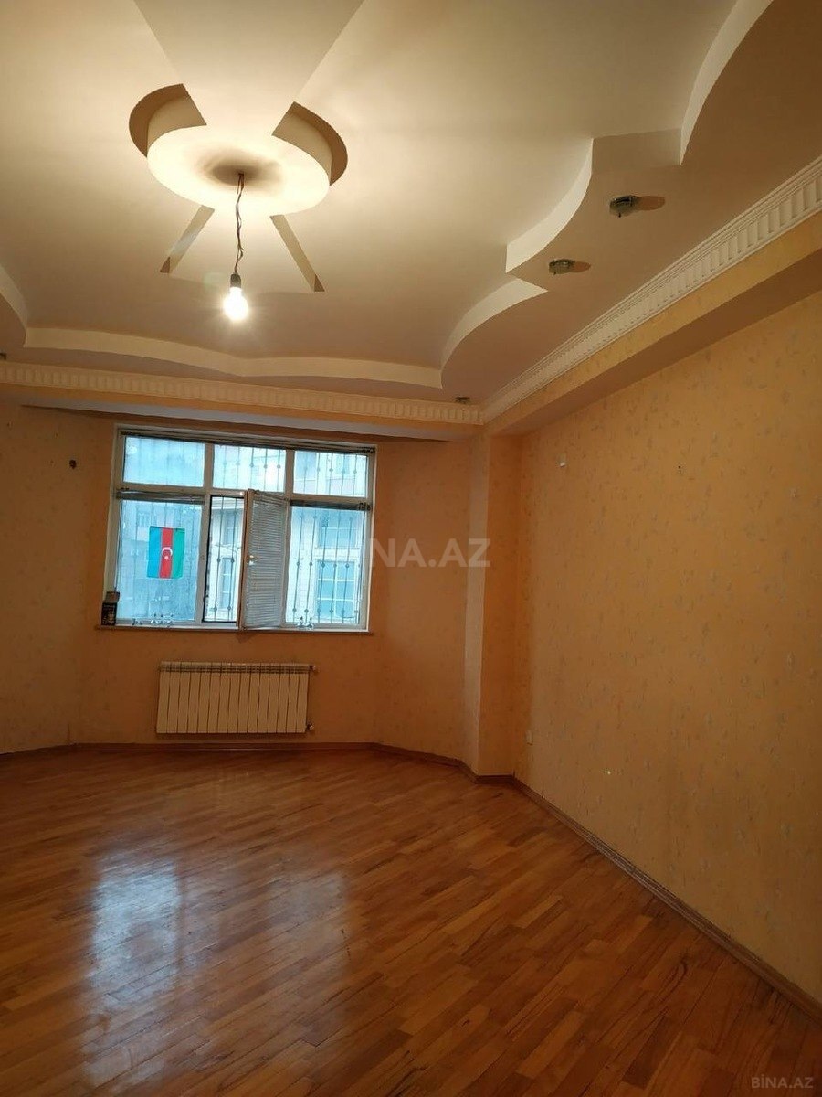 3 otaqlı Köhnə tikili, 8-ci kilometr q., Bakı