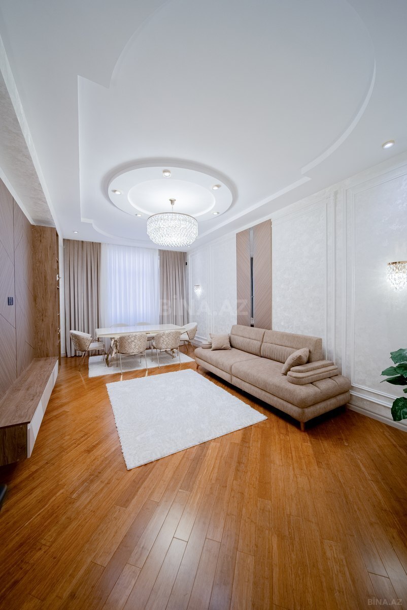 4 otaqlı Yeni tikili, 8 Noyabr m., Bakı