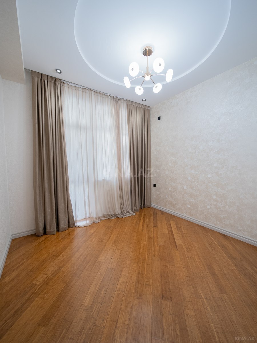 4 otaqlı Yeni tikili, 8 Noyabr m., Bakı