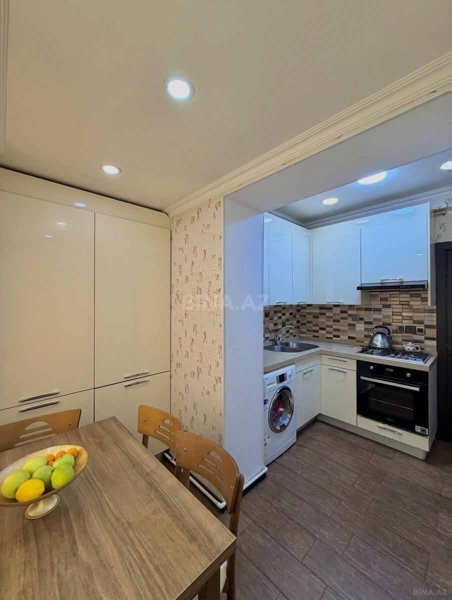 2 otaqlı Köhnə tikili, 28 May m., Bakı