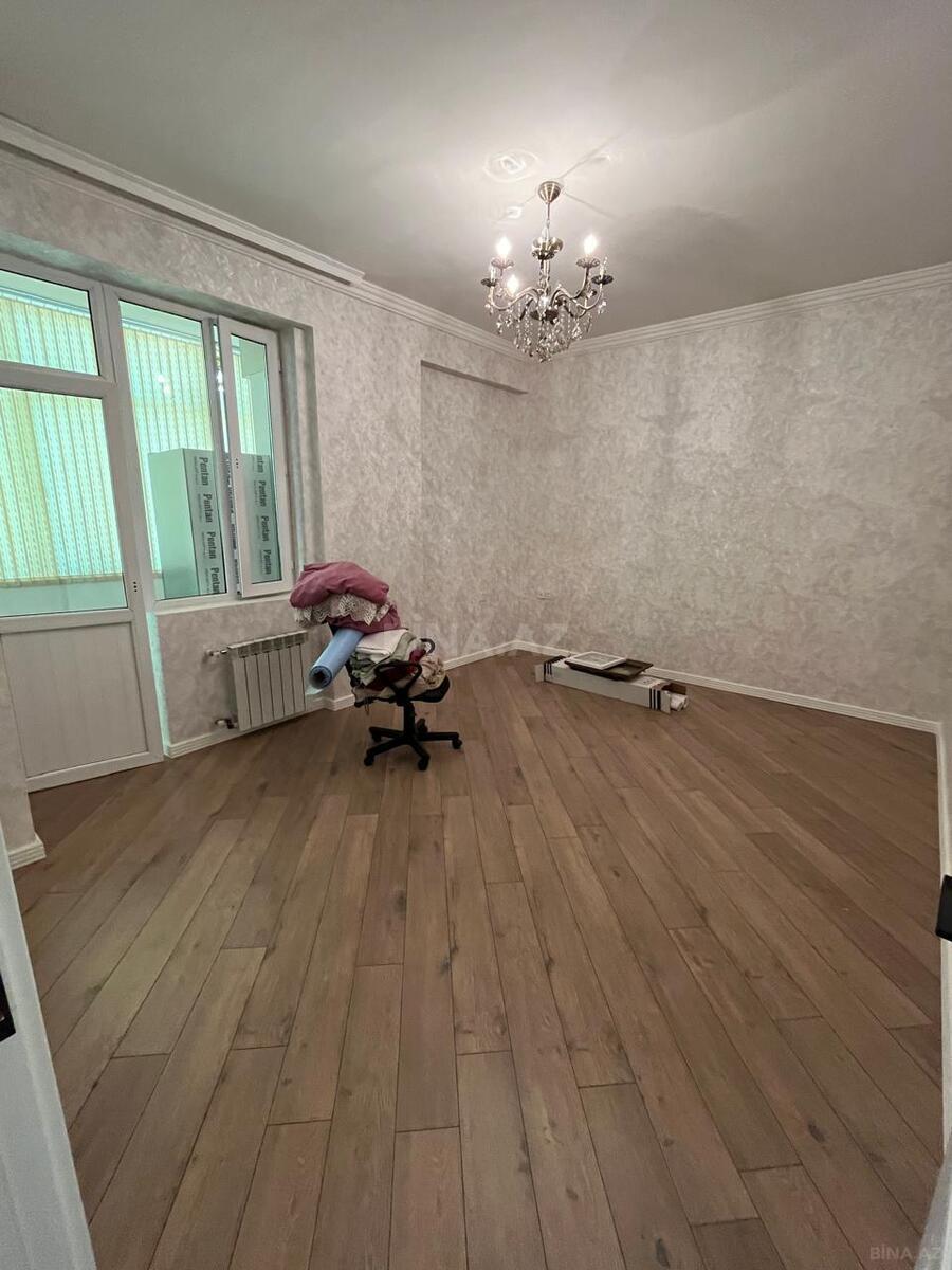 3 otaqlı Yeni tikili, İnşaatçılar m., Bakı