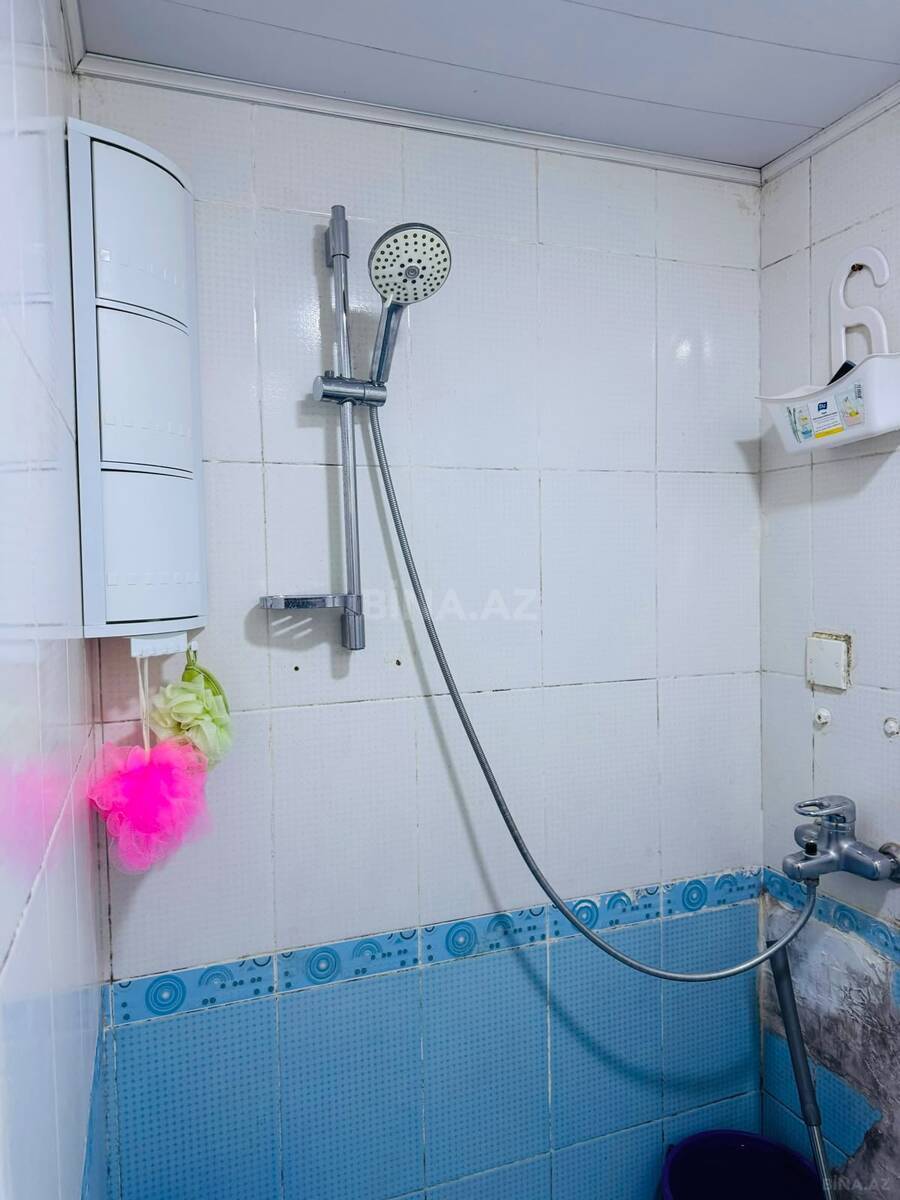 3 otaqlı Köhnə tikili, Neftçilər m., Bakı