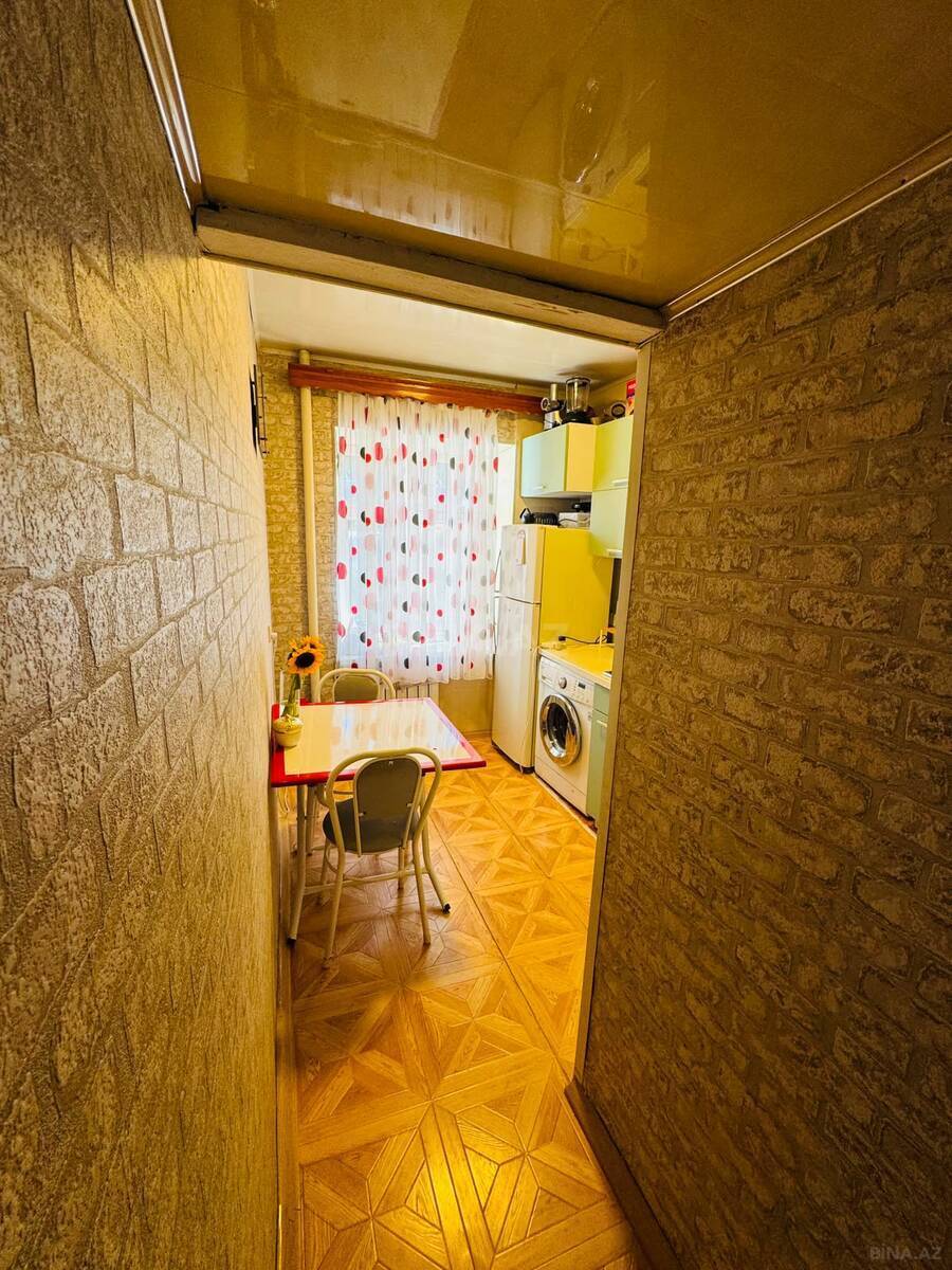 3 otaqlı Köhnə tikili, Neftçilər m., Bakı