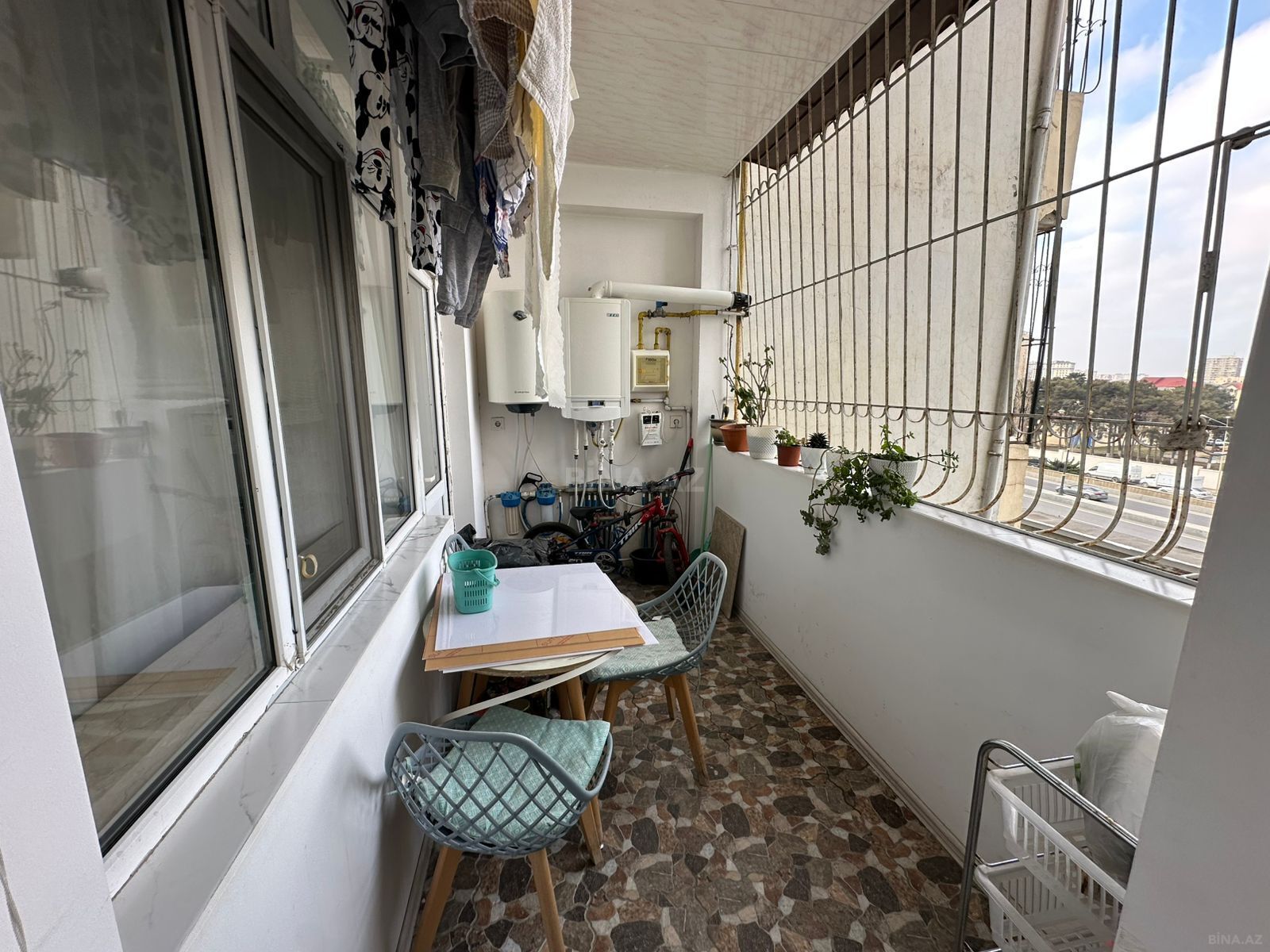 4 otaqlı Yeni tikili, Xalqlar Dostluğu m., Bakı