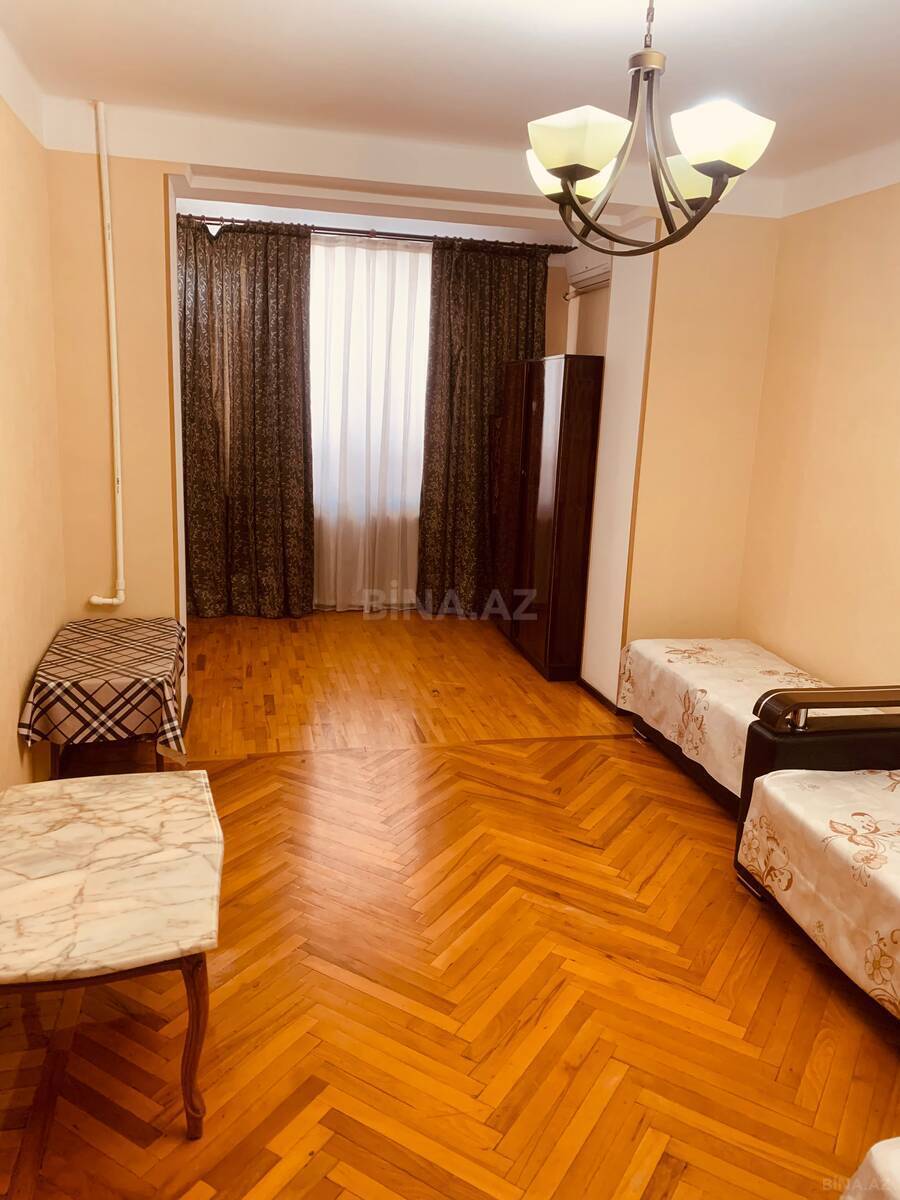 3 otaqlı Köhnə tikili, İçəri Şəhər m., Bakı
