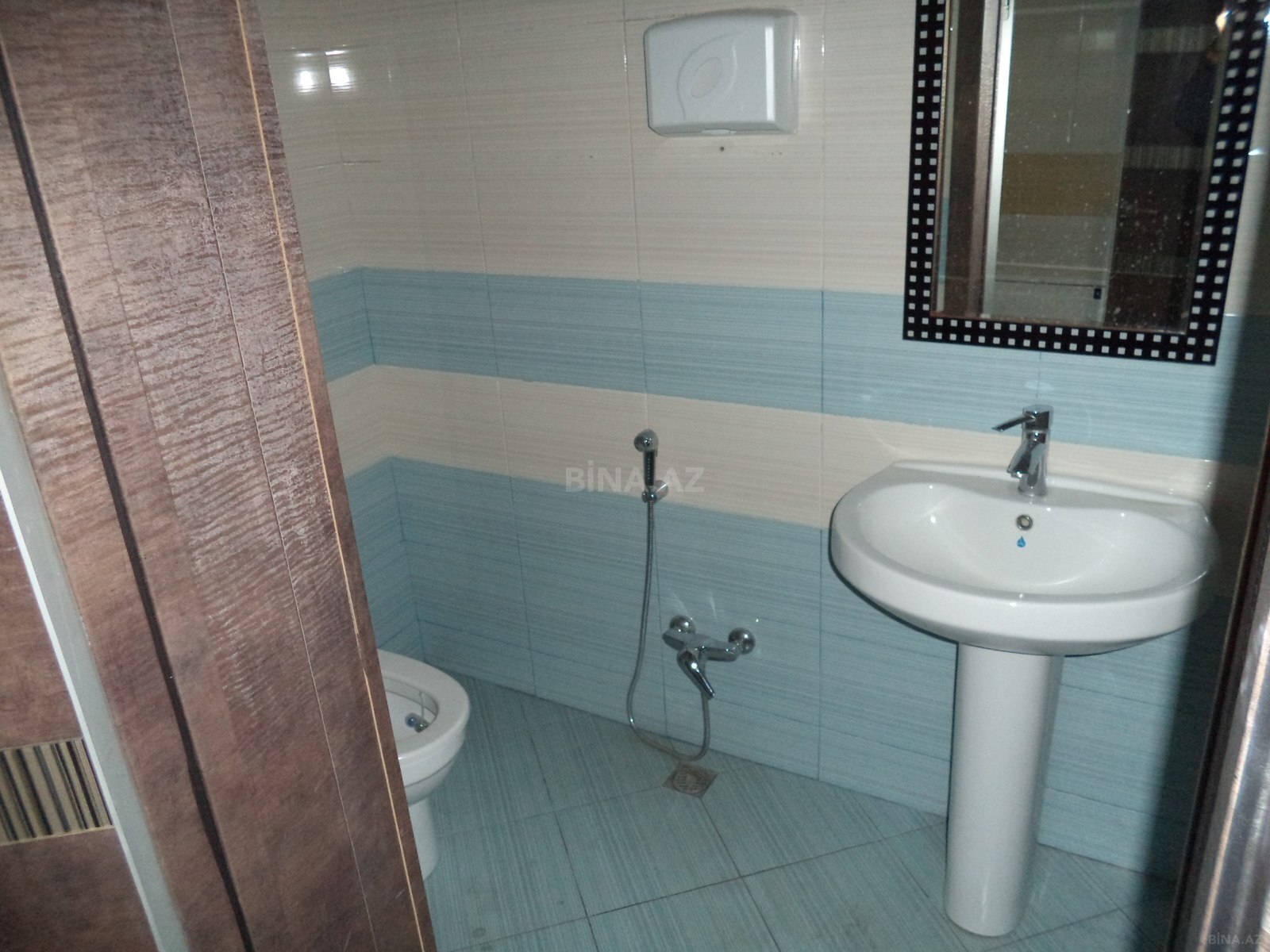 12 otaqlı Ofis, Şah İsmayıl Xətai m., Bakı