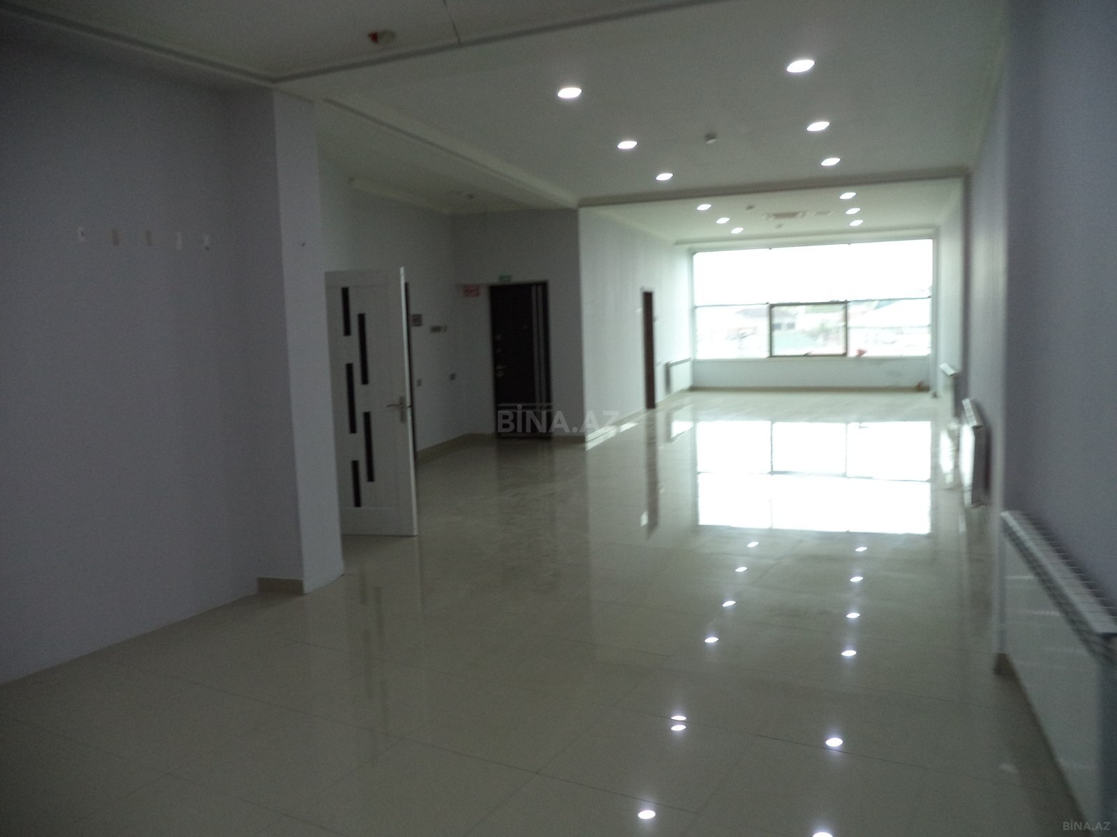 12 otaqlı Ofis, Şah İsmayıl Xətai m., Bakı