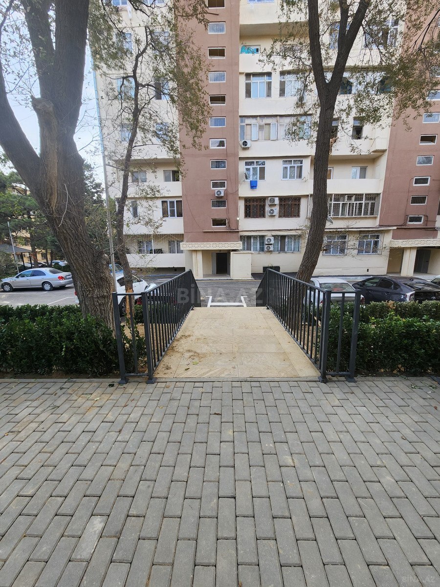 3 otaqlı Köhnə tikili, 7-ci mikrorayon q., Bakı