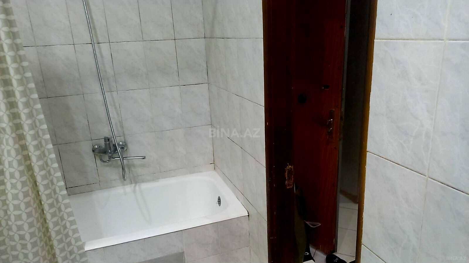 2 otaqlı Köhnə tikili, Şah İsmayıl Xətai m., Bakı