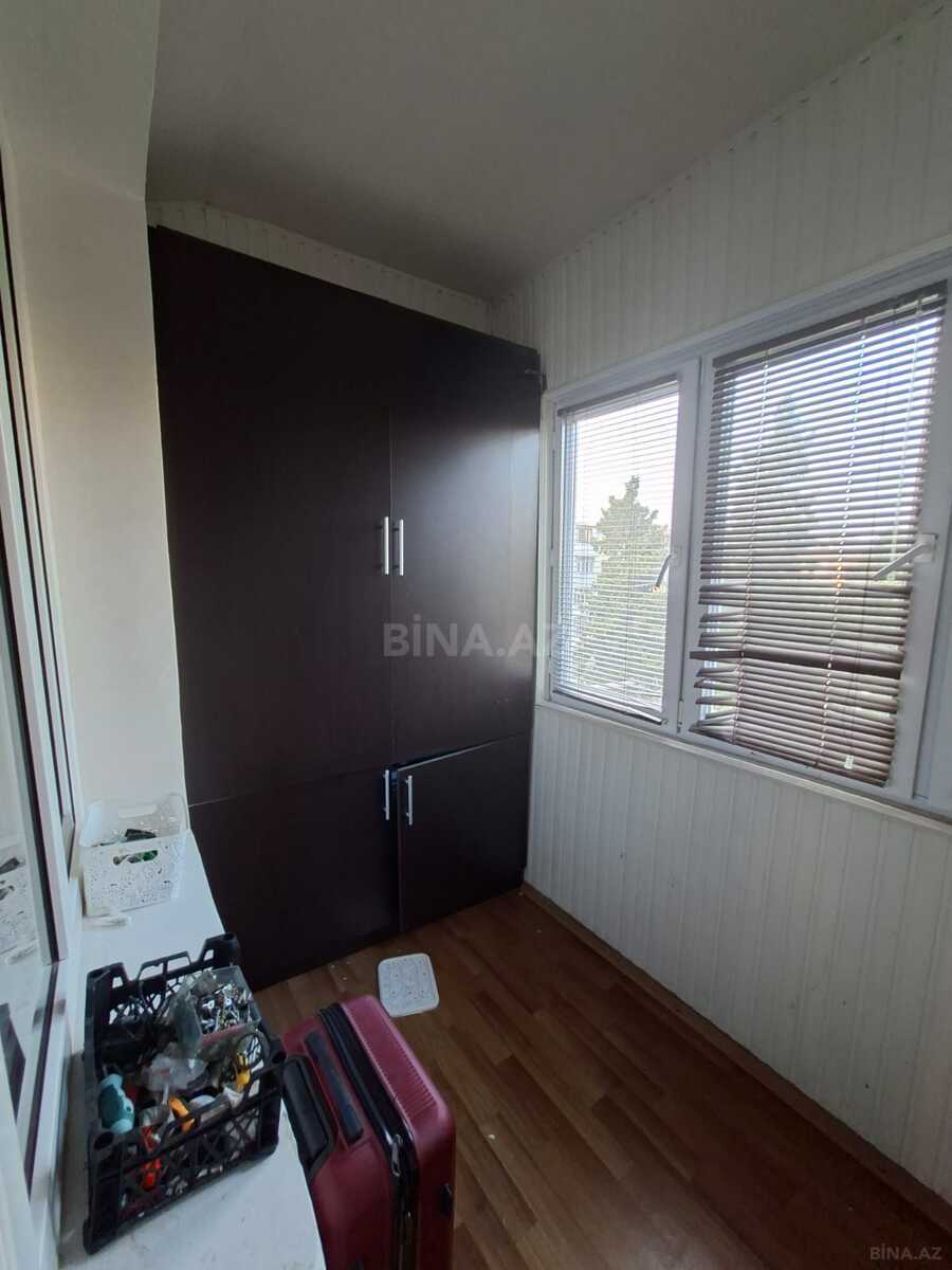 3 otaqlı Köhnə tikili, Neftçilər m., Bakı