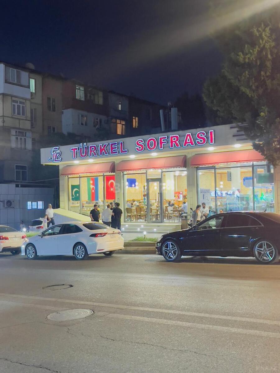 2 otaqlı Köhnə tikili, Memar Əcəmi m., Bakı