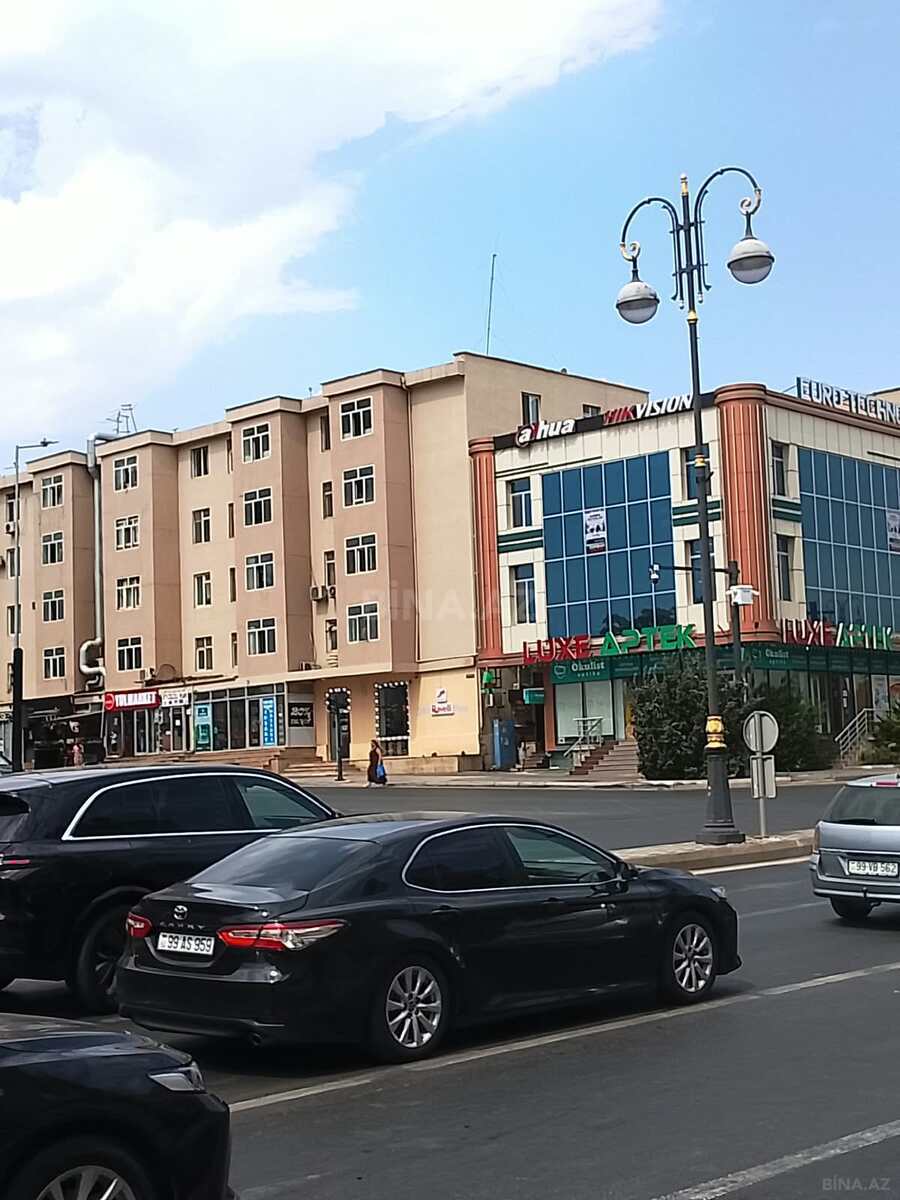 1 otaqlı Köhnə tikili, İnşaatçılar m., Bakı