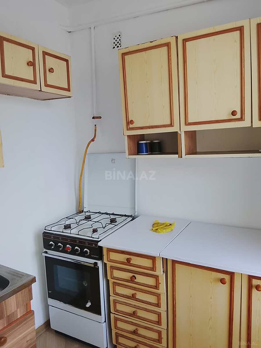 1 otaqlı Köhnə tikili, İnşaatçılar m., Bakı