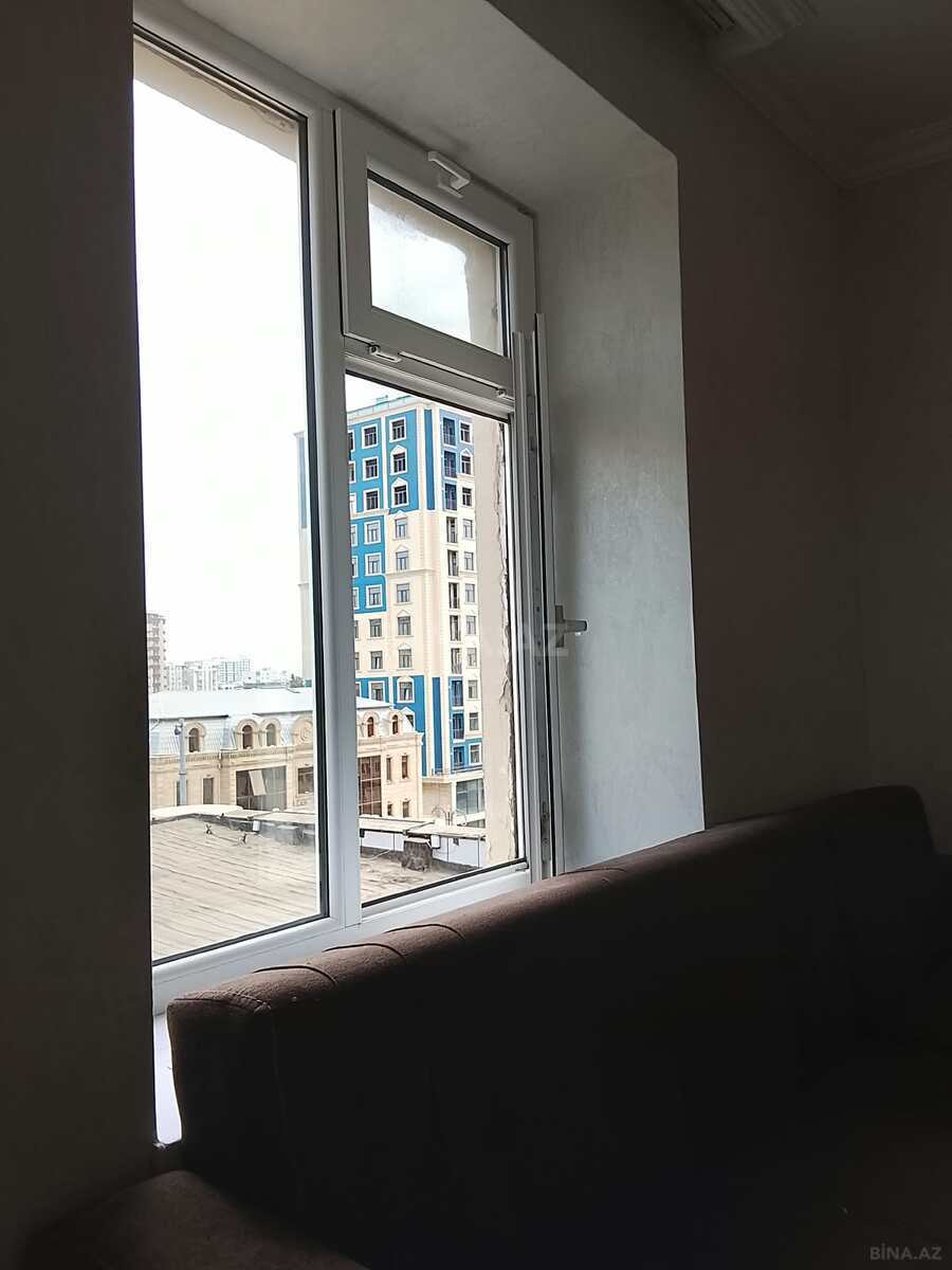 1 otaqlı Köhnə tikili, İnşaatçılar m., Bakı
