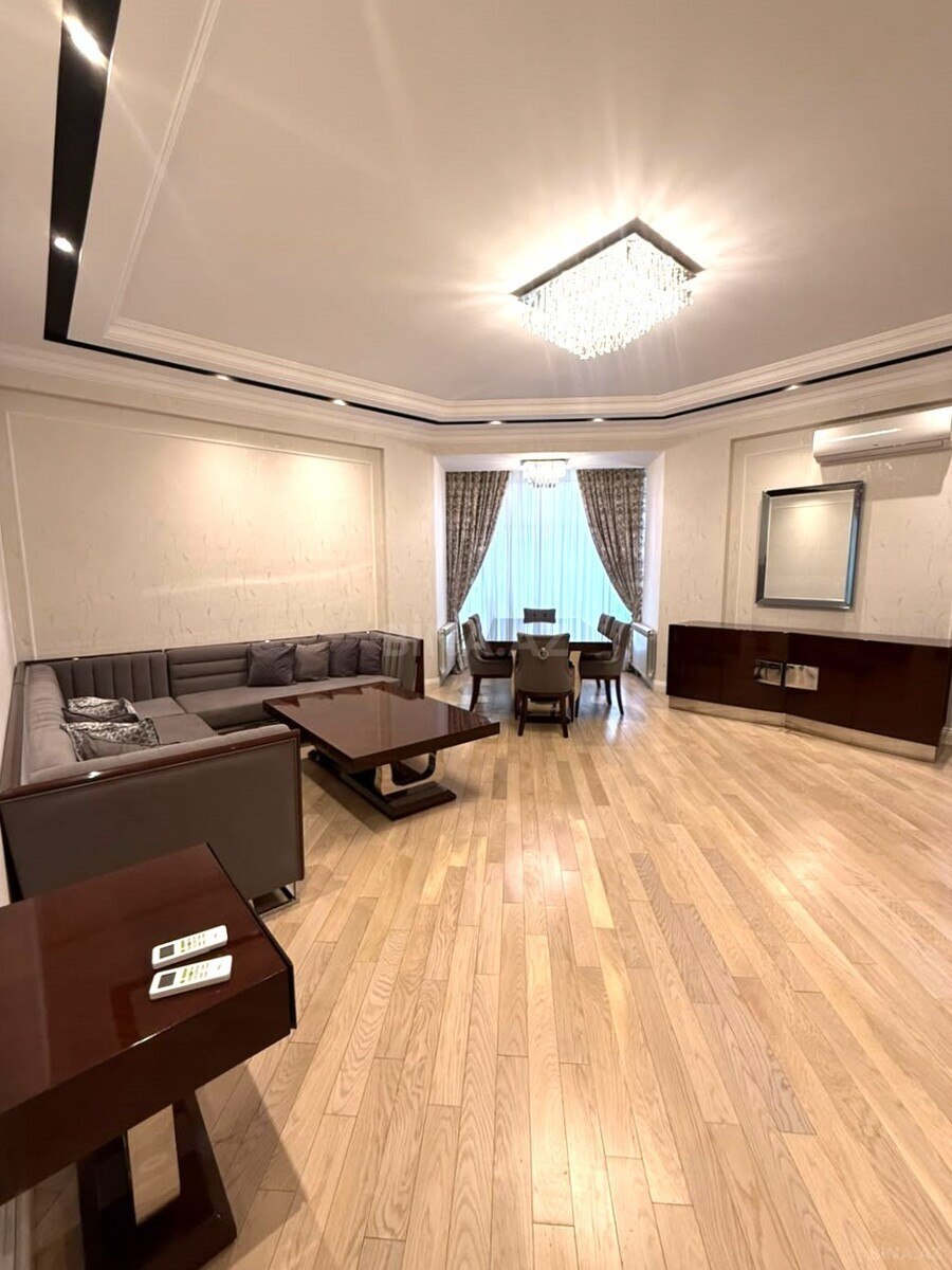 2 otaqlı Yeni tikili, Şah İsmayıl Xətai m., Bakı