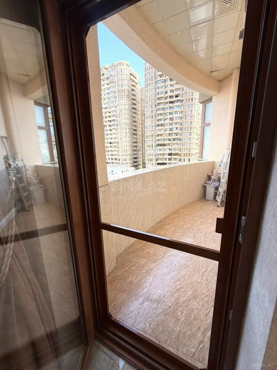 2 otaqlı Yeni tikili, Şah İsmayıl Xətai m., Bakı